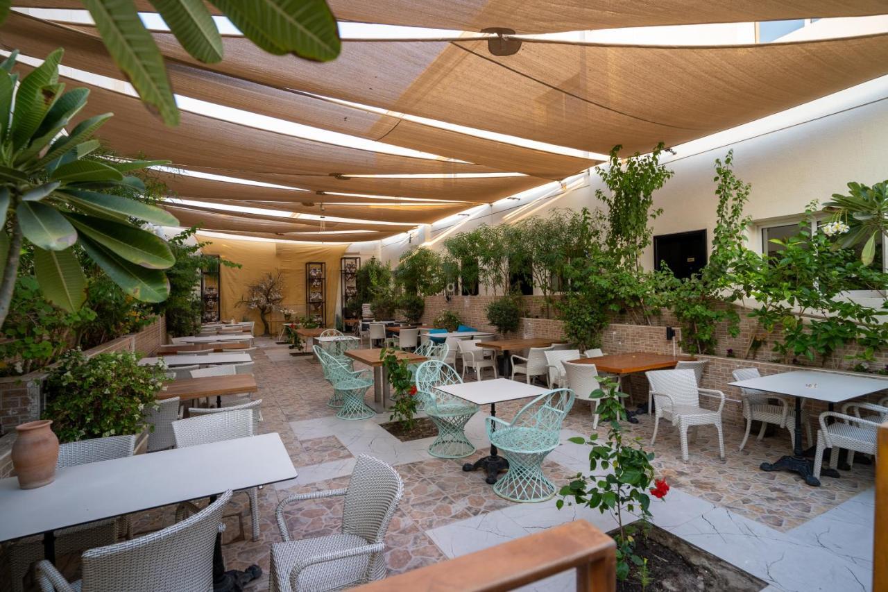 Royal Prestige Hotel Dubai Bagian luar foto
