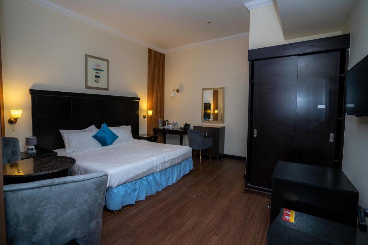 Royal Prestige Hotel Dubai Bagian luar foto