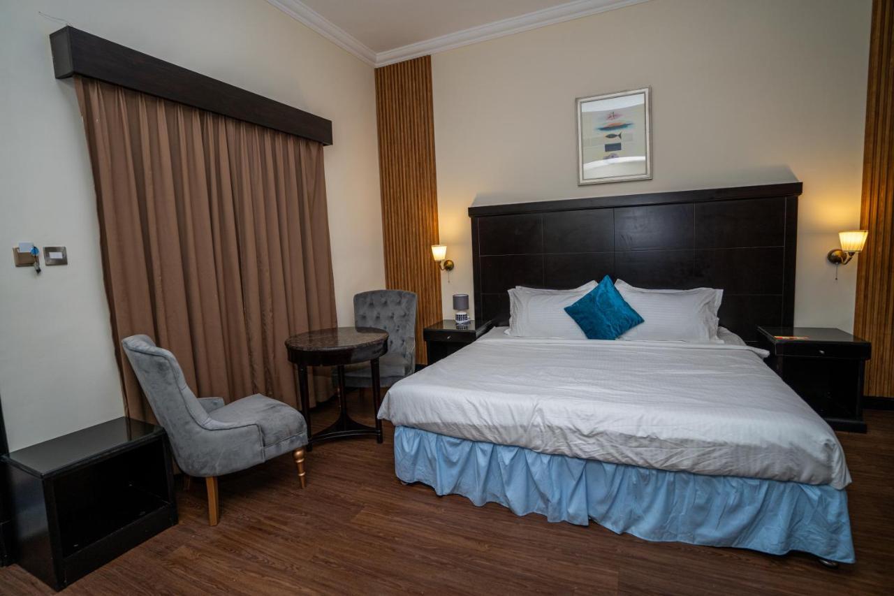Royal Prestige Hotel Dubai Bagian luar foto